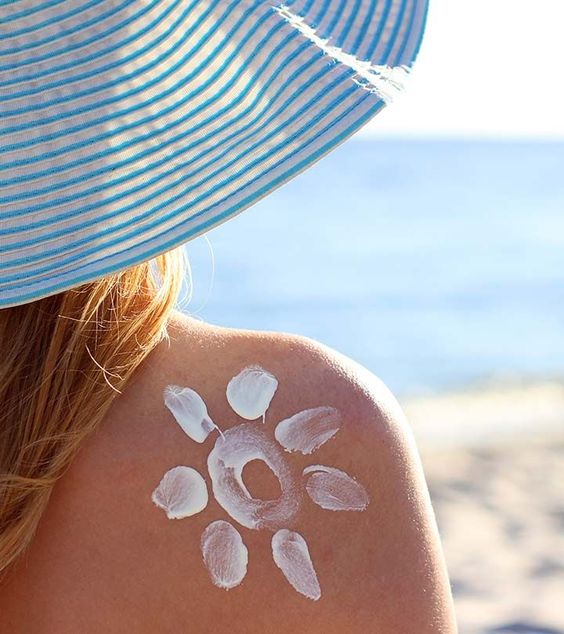 using sunscreen for summer skin care routine
