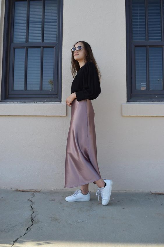 silk skirt for casual holiday outfit ideas