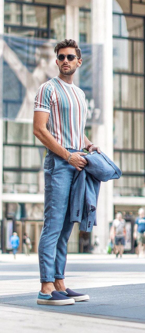 vertical striped shirt