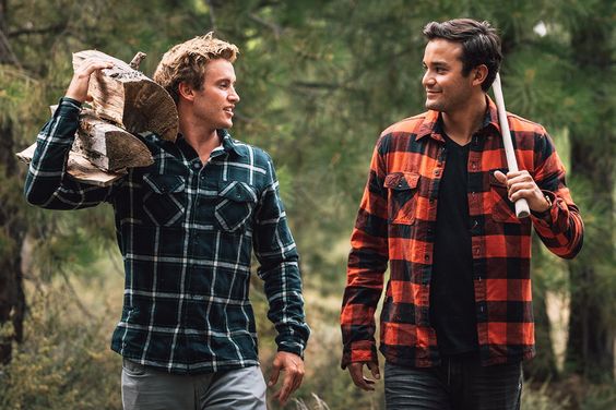 What To Wear For Camping - 7 Ideas Summer Camp Outfits For Men ...