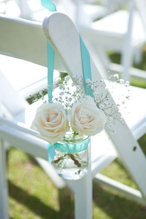 decorate wedding chairs with beach style