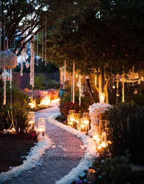 decorate garden path for wedding