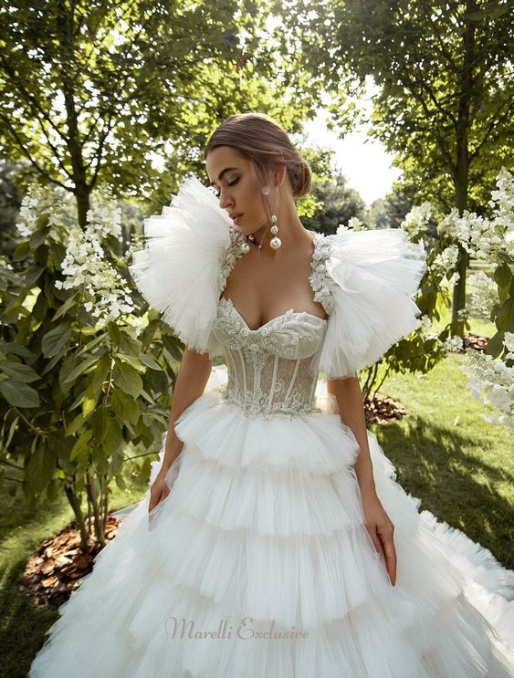 puffy sleeves garden wedding dress