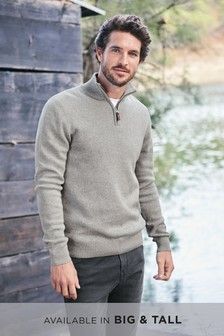 The Clothes in Tropical Season